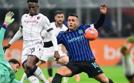 برشلونة يستهدف مدافعًا جديدًا من الدوري الإيطالي ليكون بديلاً محتملاً لباستوني