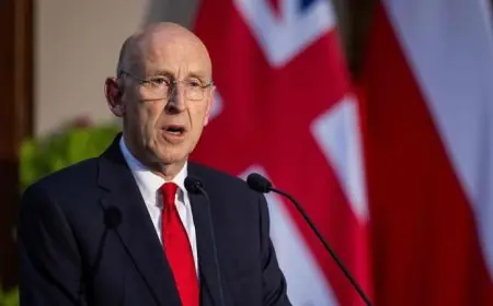 وزير الدفاع البريطاني يكشف عن استراتيجيات جديدة لردع غواصات روسية في شمال الأطلسي