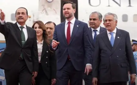 مسئولون أمريكيون يؤكدون انطلاق المحادثات الأمريكية الإيرانية في إسلام آباد