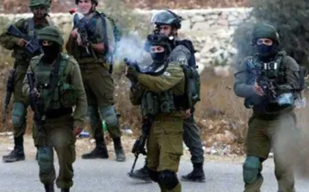 إصابة ثلاثة فلسطينيين وطفل برصاص الاحتلال الإسرائيلي في حادثين بالخليل ونابلس