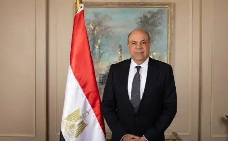 وزير الطيران يعلن استئناف الرحلات الدولية تدريجيا مع دول الخليج بدءا من الجمعة