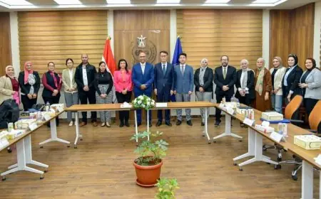 هيئة الدواء تنظم مائدة مستديرة مع جامعة بكين لتعزيز التعاون في القطاع الدوائي