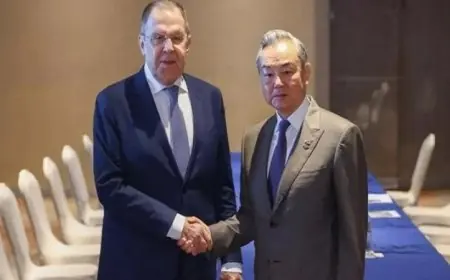 وزير خارجية الصين وروسيا يتباحثان حول الصراع الأمريكي الإيراني وأزمة أوكرانيا الحاسمة