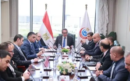 وزير الصحة يقود اجتماع اللجنة العليا لمراقبة استقرار توافر الأدوية في السوق