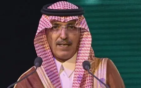 وزير المالية السعودي يشدد على ضرورة حماية أسواق الطاقة لتعزيز الاقتصاد الوطني