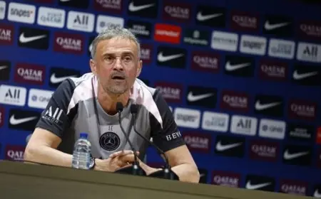 لويس إنريكي يعترف بأزمة باريس سان جيرمان ويعبر عن أمله في دعم إندريك