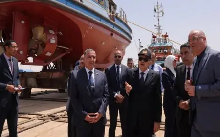 رئيس هيئة قناة السويس يطلق 3 قاطرات بحرية جديدة في شركة التمساح لبناء السفن