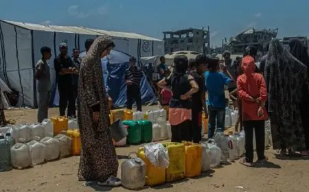 اليونيسف تعبر عن إدانتها لمقتل عاملين في قافلة مياه بغزة وتوقف العمليات الإنسانية مؤقتا