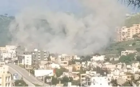 جيش الاحتلال يشن غارات على جنوب لبنان مستهدفاً عناصر حزب الله المتهمين بخرق الهدنة