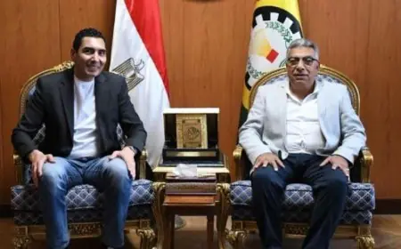 وزير الرياضة يدرس طرق تعزيز الاستفادة من المنشآت الشبابية والرياضية في الدقهلية