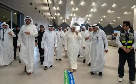 رئيس الوزراء الكويتي يؤكد أهمية التنسيق بين الجهات لضمان استعداد مطار الكويت للموسم القادم