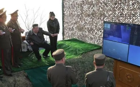 كيم يتواجد في كوريا الشمالية أثناء إعلان إطلاق الصاروخ الباليستي هواسونج-11را