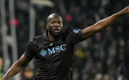 تطورات مفاجئة تنهي أزمة روميلو لوكاكو البلجيكي مع نابولي