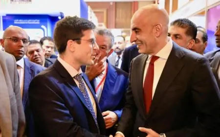 عبد اللطيف يستعرض أجنحة المعرض الدولي EDU TECH EGYPT 5th بالصور