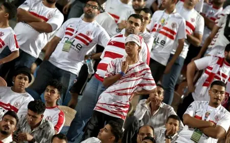 نائب رئيس الأهلي يتواجد في مدرجات الزمالك خلال المباراة