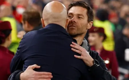 ليفربول يفاجئ جماهيره ويقرر الإبقاء على المدرب سلوت لأسباب مثيرة تجعل ألونسو في حيرة