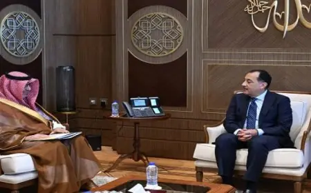 مدبولي يؤكد أهمية التنسيق المستمر مع السعودية في القضايا الإقليمية والدولية خلال لقائه بسفير خادم الحرمين الشريفين