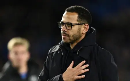 تشيلسي يتعرض لهزيمة قاسية أمام برايتون مما يهدد مستقبل مدربه ليام روسينيور