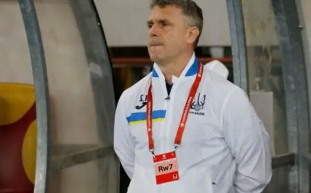 سيرغي ريبروف يترك تدريب منتخب أوكرانيا ويحدث ضجة في عالم كرة القدم