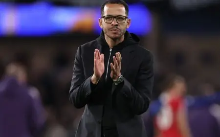 تشيلسي يتخذ قرار إقالة المدرب روسينيور بعد سلسلة من النتائج السلبية