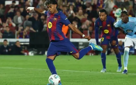 يامال يقود برشلونة للتقدم في الشوط الأول قبل أن يتعرض لإصابة مفاجئة