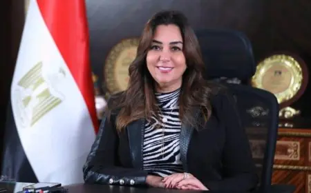 عوض تهنئ الرئيس السيسي ورئيس الوزراء ووزير الدفاع بمناسبة ذكرى تحرير سيناء المجيدة