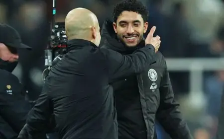 فريق إنجليزي بارز يخطط للتعاقد مع عمر مرموش ومانشستر سيتي يكشف عن بديله