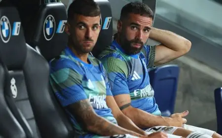 أربيلوا يستبعد سيبايوس بعد مواجهة قوية واللاعب يرد بأغنية نارية