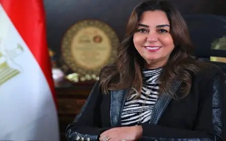 منال عوض تستعرض تقريراً حول جهود الوزارة في تعزيز التنمية المستدامة وجودة الحياة في سيناء