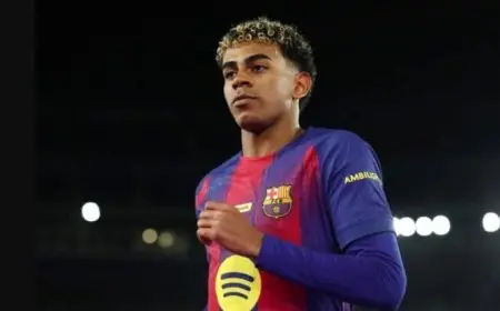 لامين يامال يواجه خطر الغياب عن كأس العالم 2026 وفليك يوضح التفاصيل