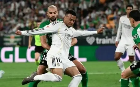 ريال مدريد يتعثر بالتعادل مع بتيس ويترك المجال مفتوحا لبرشلونة لاقتناص لقب الدوري الإسباني فيديو