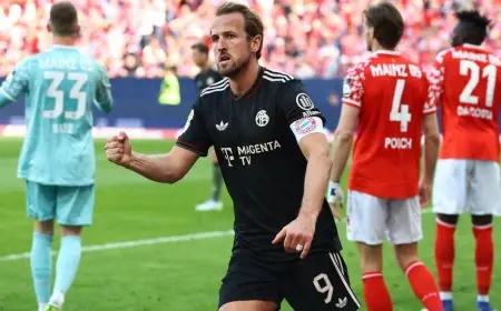 بايرن ميونيخ يستعرض قوته وينذر باريس سان جيرمان بفوز ساحق على ماينز