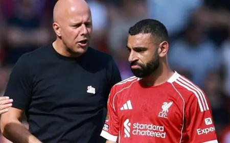 سلوت يكشف عن احتمال أن تكون مباراة محمد صلاح الأخيرة مع ليفربول