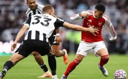 آرسنال يتفوق على نيوكاسل بهدف في الشوط الأول من مباراة الدوري الإنجليزي الممتاز فيديو