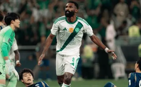 فراس البريكان نجم الأهلي الجديد يحقق الهيمنة الآسيوية بموهبة استثنائية