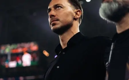 يايسله يعبر عن فخره بإنجازات الأهلي الاستثنائية وينفي شائعات الانتقال