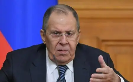 لافروف يطالب واشنطن بحل عاجل لأزمات مضيق هرمز وأوكرانيا