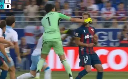 لكمة أندرادا تثير حماس ديربي سرقسطة وهويسكا في الدوري الإسباني