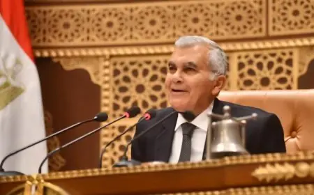 رئيس الشيوخ يؤكد أن العامل المصري هو المحور الأساسي للتنمية وقلب الاقتصاد النابض