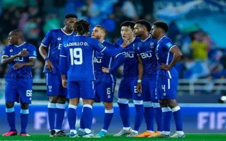 الهلال يسعى لتحقيق صدارة الدوري السعودي بمواجهة ضمك الليلة