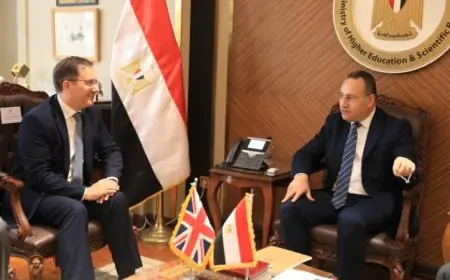 وزير التعليم العالي يبحث تعزيز التعاون الأكاديمي مع السفير البريطاني