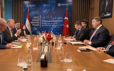 وزير البترول يناقش مع نظيره التركي آفاق التعاون في مجالات التعدين والطاقة