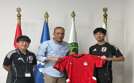 مصطفى عزام يرحب ببعثة منتخب اليابان للناشئين في حدث رياضي مميز