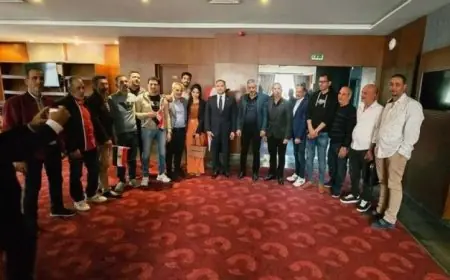 سفير مصر في تونس يتواصل مع الجالية المصرية في بنزرت وصفاقس لتعزيز العلاقات الثنائية