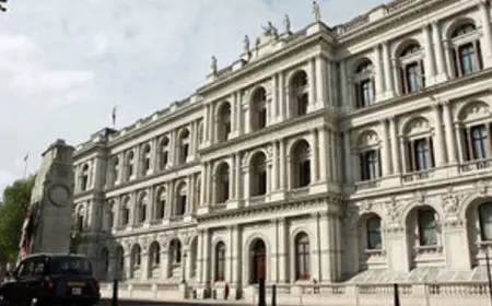 بريطانيا تستدعي السفير الإيراني احتجاجا على تصريحات تحرض على التوترات