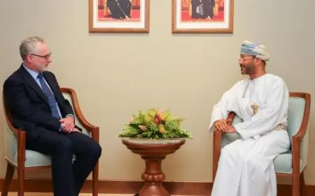 سلطنة عمان وكندا تتناولان قضايا هامة في الحوار حول التطورات الإقليمية والدولية