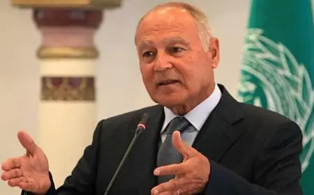 أبو الغيط يتمنى التوفيق لرئيس الوزراء العراقي المكلف في مهمته الجديدة