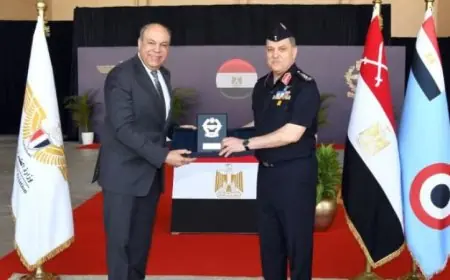 تسليم الجوية طائرتين للأكاديمية المصرية لعلوم الطيران بعد تحسين كفائتهما
