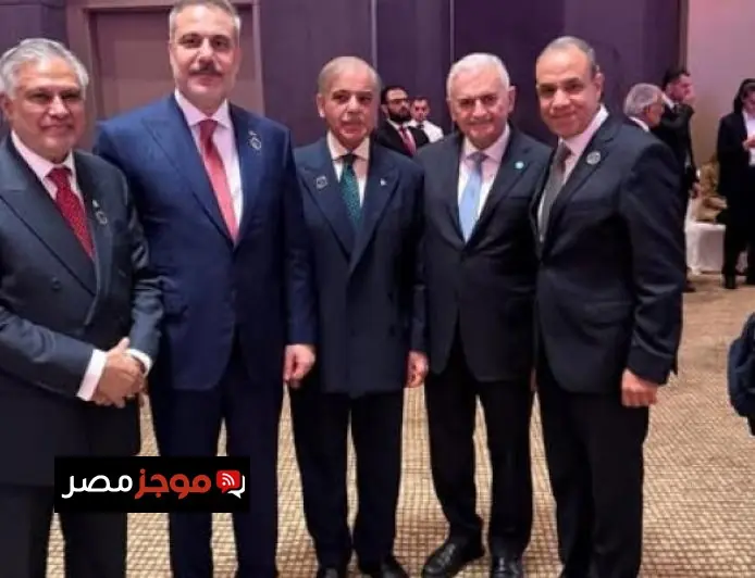 وزير الخارجية يجتمع مع رئيس وزراء باكستان ووزيري خارجية باكستان وتركيا لتعزيز العلاقات الثنائية