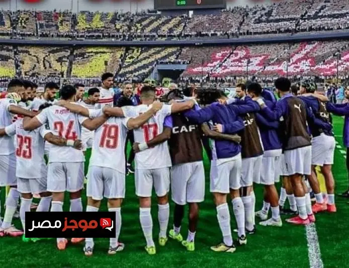 دكة بدلاء الزمالك في لقاء بيراميدز بالدوري الممتاز الجزيري يتألق في الواجهة